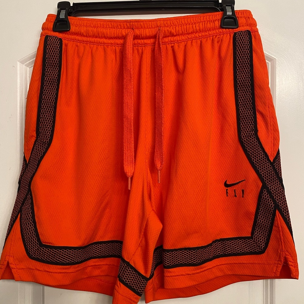 NIKE Women’s Basketball Shorts